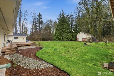 2727 108th Avenue E Edgewood WA 98372