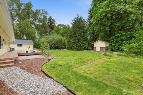 2727 108th Avenue E Edgewood WA 98372