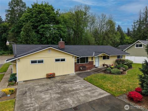 2727 108th Avenue E Edgewood WA 98372