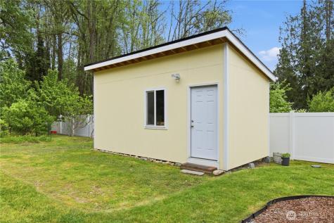 2727 108th Avenue E Edgewood WA 98372