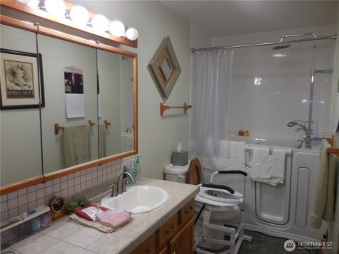 2450 Madrona Drive SE Port Orchard WA 98366