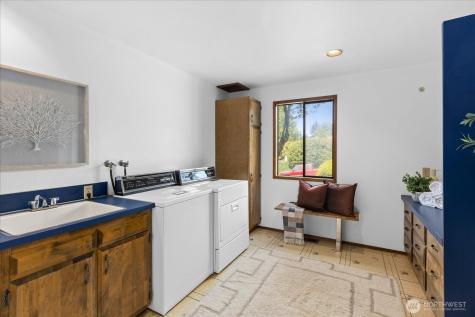 409 NW 162nd Street Shoreline WA 98177