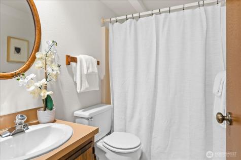 409 NW 162nd Street Shoreline WA 98177