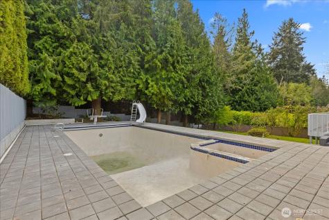 409 NW 162nd Street Shoreline WA 98177