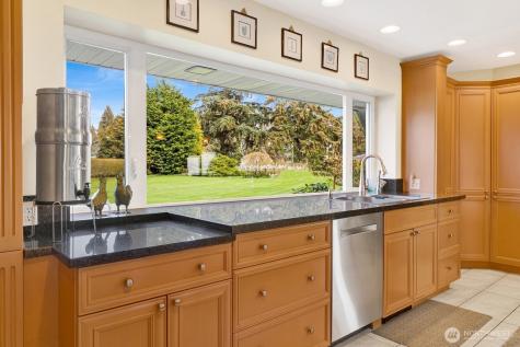 5279 Cherry Tree Lane Blaine WA 98230