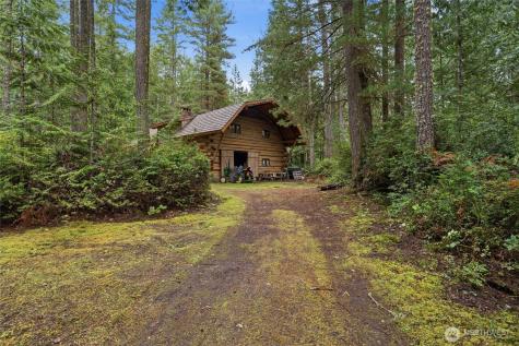 5008 Bridletree Drive NW Bremerton WA 98312