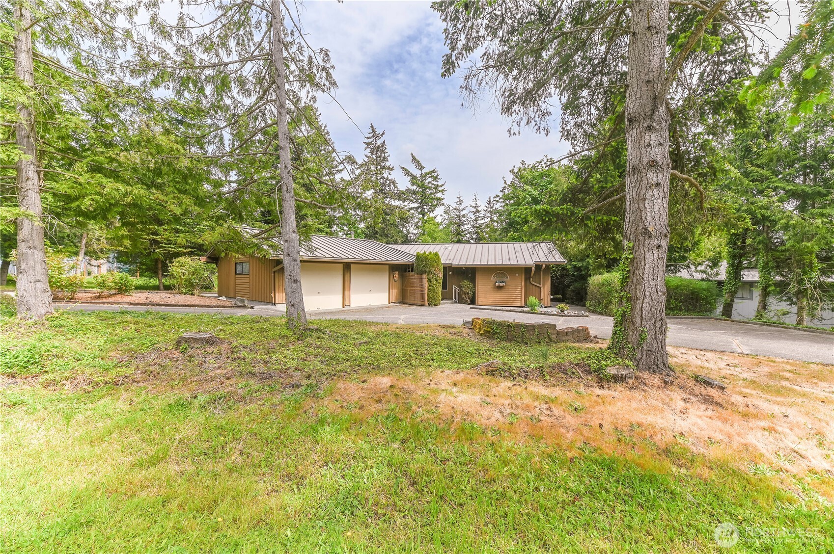 14 Makah Way La Conner WA 98257