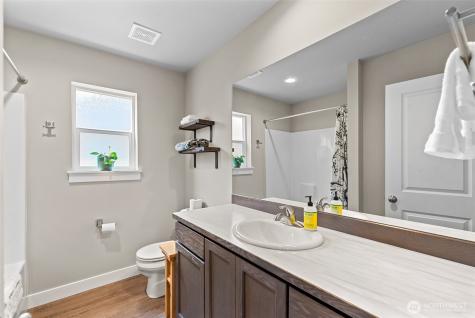 2259 S Mystical Loop East Wenatchee WA 98802