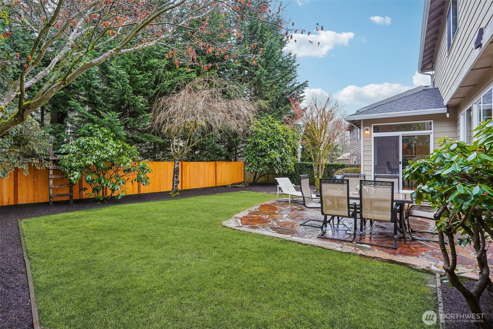 206 Pasco Drive NE Renton WA 98059