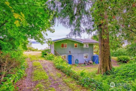 36 Beach Way Hat Island WA 98206