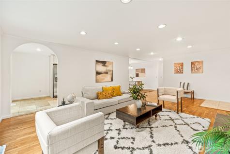 10758 Ashworth Avenue N Seattle WA 98133