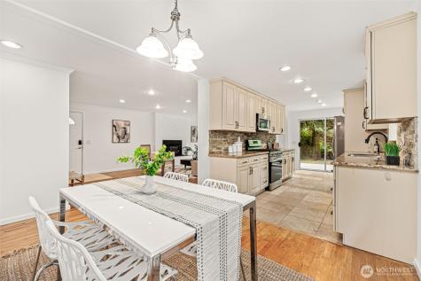 10758 Ashworth Avenue N Seattle WA 98133