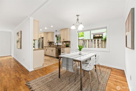 10758 Ashworth Avenue N Seattle WA 98133