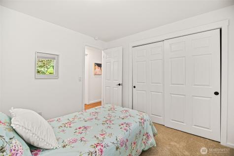 10758 Ashworth Avenue N Seattle WA 98133