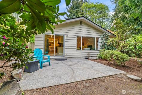 10758 Ashworth Avenue N Seattle WA 98133
