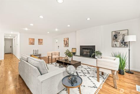 10758 Ashworth Avenue N Seattle WA 98133
