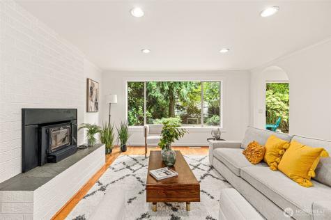 10758 Ashworth Avenue N Seattle WA 98133
