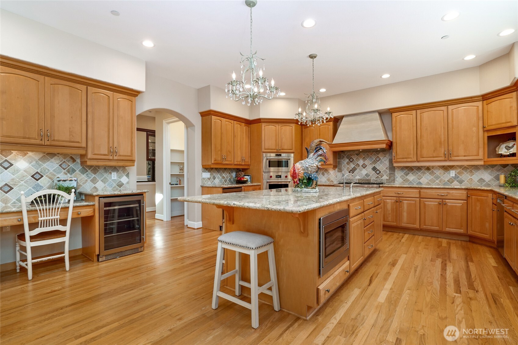 19930 170th Avenue NE Woodinville WA 98072