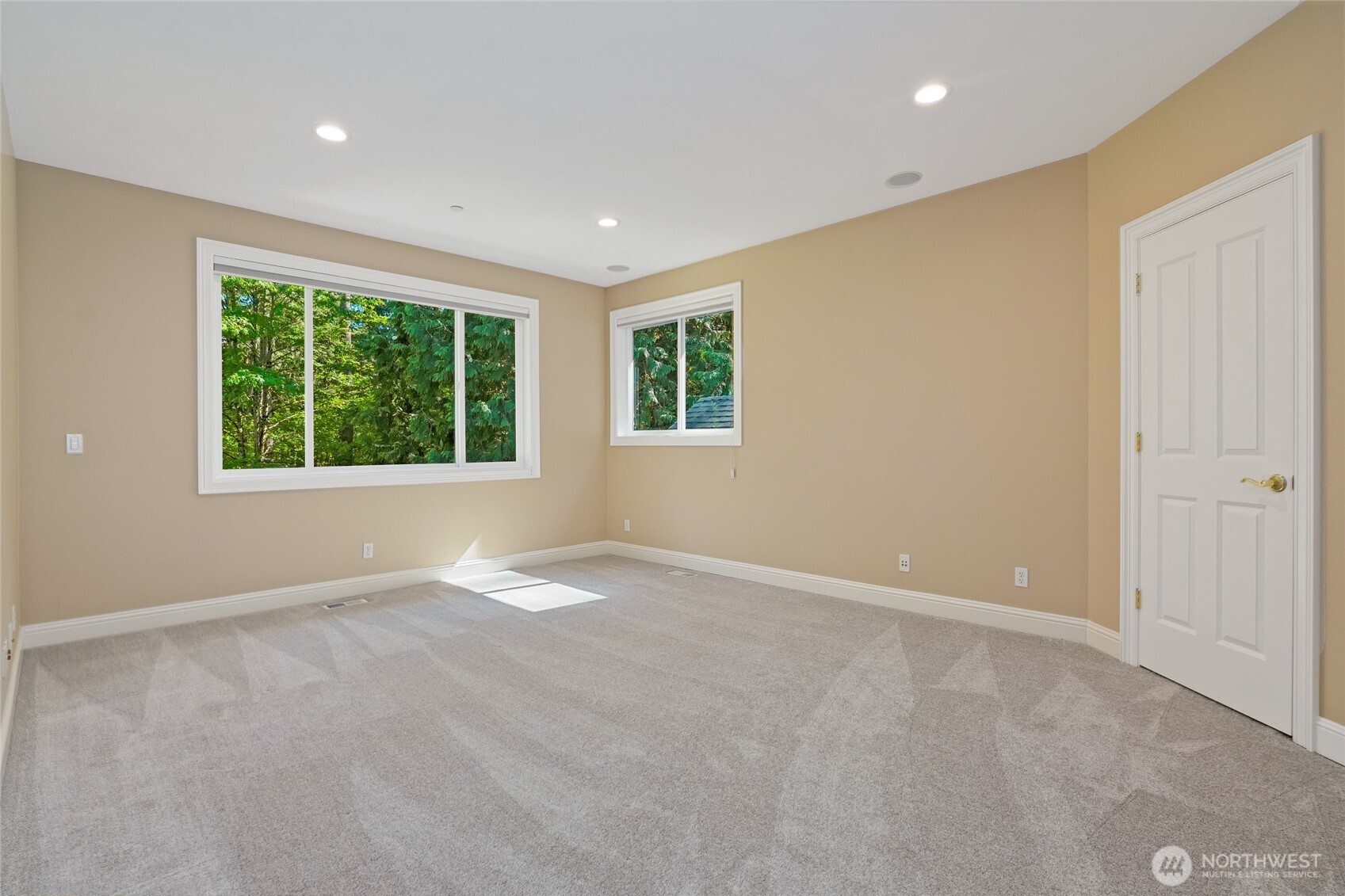 19930 170th Avenue NE Woodinville WA 98072