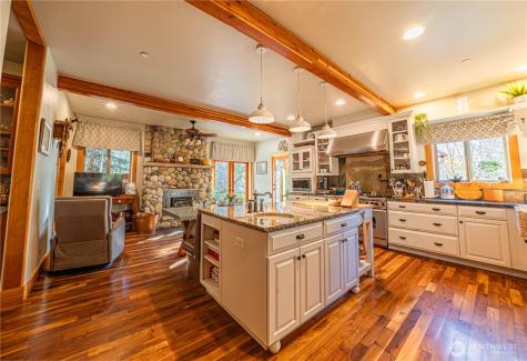 42732 284th Avenue SE Enumclaw WA 98022