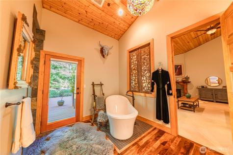 42732 284th Avenue SE Enumclaw WA 98022