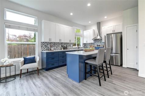 8223 27th Place NE Lake Stevens WA 98258