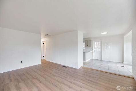 12278 56th Place S Seattle WA 98178