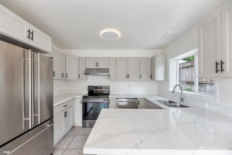 12278 56th Place S Seattle WA 98178
