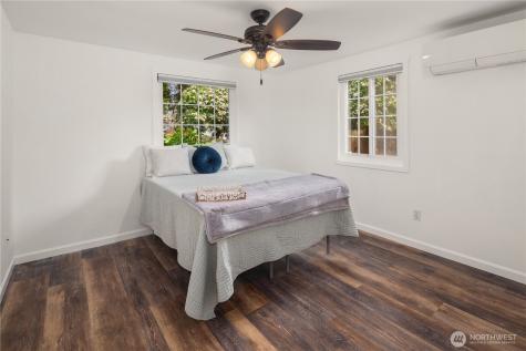 24212 52nd Avenue Mountlake Terrace WA 98043