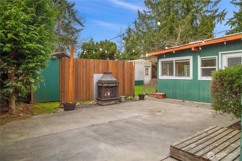 24212 52nd Avenue Mountlake Terrace WA 98043