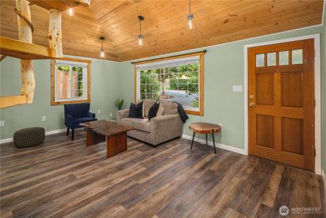 24212 52nd Avenue Mountlake Terrace WA 98043