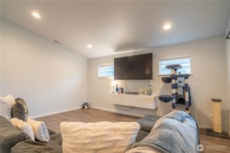 123 E 9th Avenue Moses Lake WA 98837