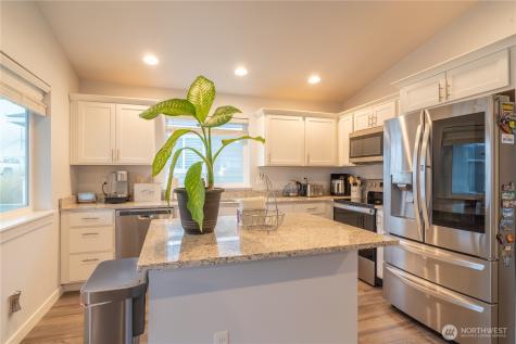123 E 9th Avenue Moses Lake WA 98837