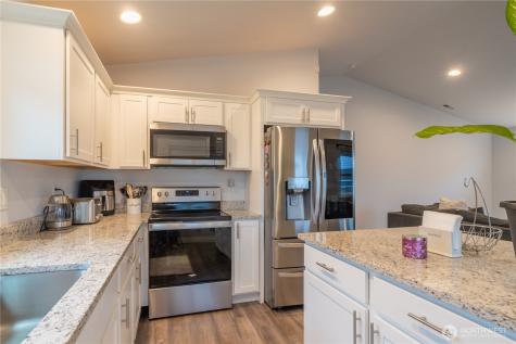 123 E 9th Avenue Moses Lake WA 98837