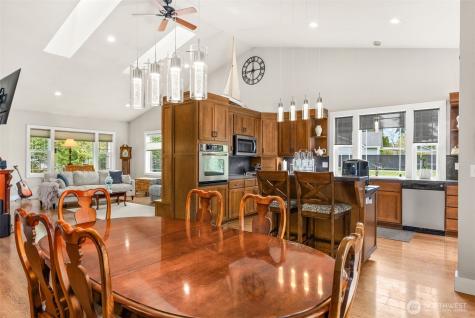 11715 Scott Creek Drive SW Olympia WA 98512