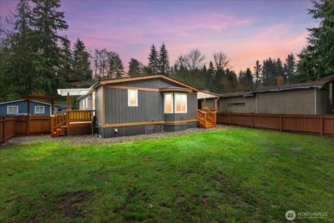 7701 Hardeson Road Everett WA 98203