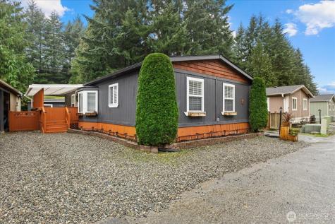 7701 Hardeson Road Everett WA 98203