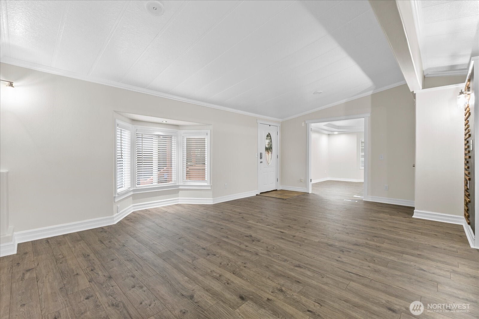 7701 Hardeson Road Everett WA 98203