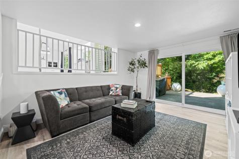 15932 SE 166th Place Renton WA 98058