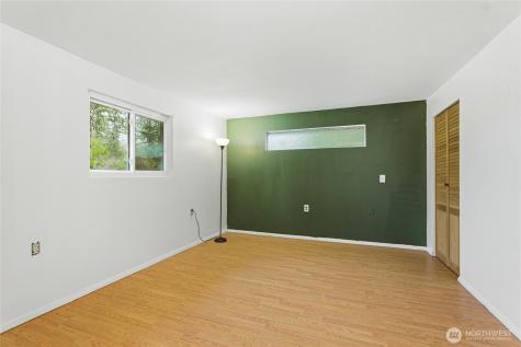 10352 66th Avenue E Puyallup WA 98373