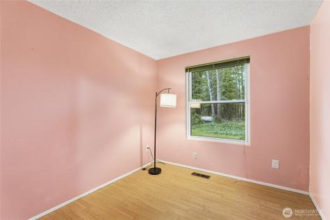 10352 66th Avenue E Puyallup WA 98373