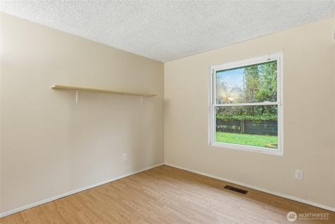 10352 66th Avenue E Puyallup WA 98373