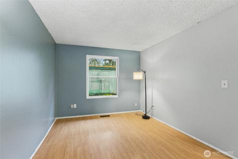 10352 66th Avenue E Puyallup WA 98373