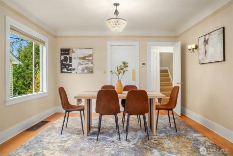 6813 17th Avenue NE Seattle WA 98115