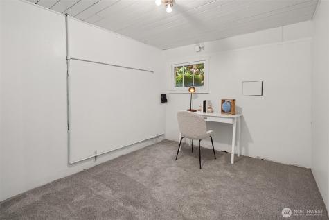 6813 17th Avenue NE Seattle WA 98115