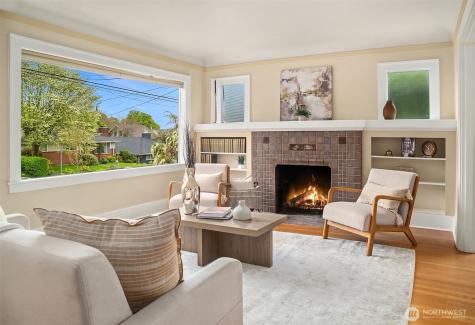 6813 17th Avenue NE Seattle WA 98115