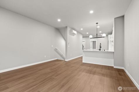 16823 Alder Way Lynnwood WA 98037