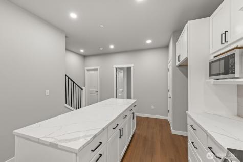 16823 Alder Way Lynnwood WA 98037