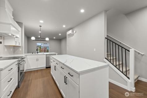 16823 Alder Way Lynnwood WA 98037