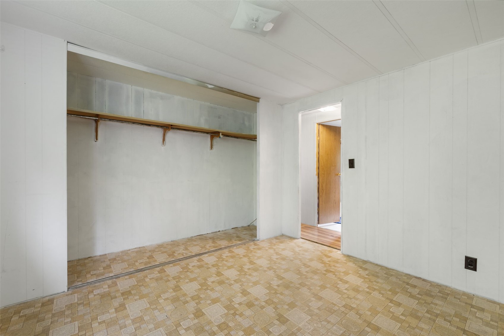 1916 Key Peninsula Highway NW Lakebay WA 98349